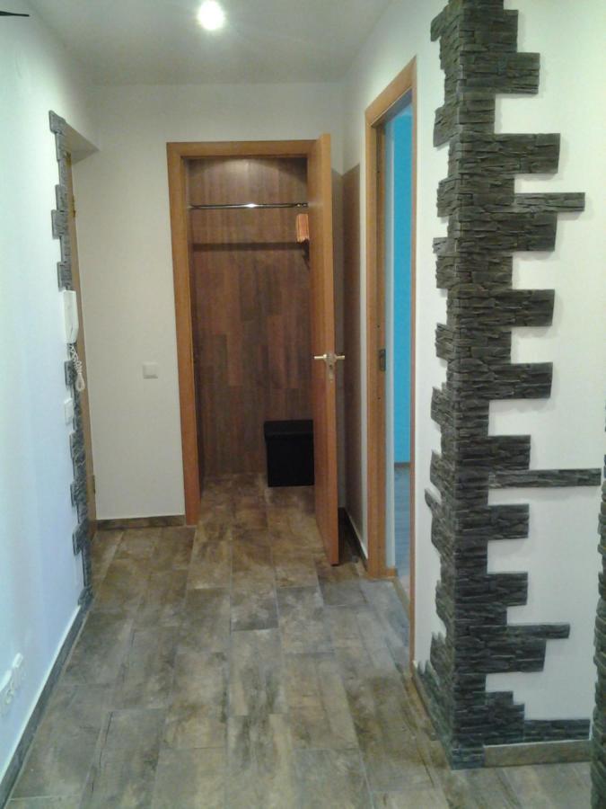 Lori Apartment นาร์วา ภายนอก รูปภาพ