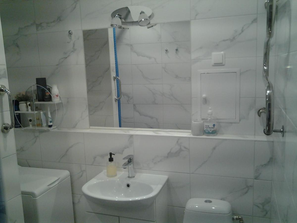 Lori Apartment นาร์วา ภายนอก รูปภาพ